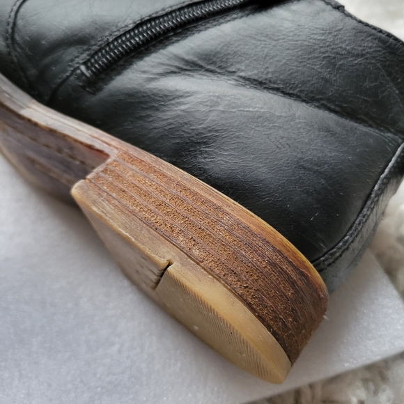 Josef Seibel black leather booties size 39 - Picture 6 of 9